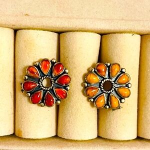 Vtg Southwestern Native American Sterling Silver Spiny Oyster Shell  Earrings.